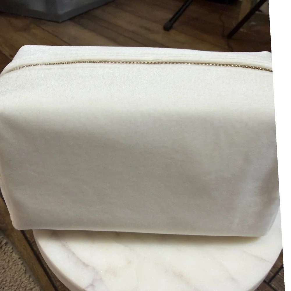 Dior Parfums White Velvet Cosmetic‎ Pouch Gold Embroidered Logo Makeup Bag Boxed